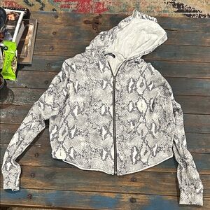 Michael Lauren cropped snakeskin print hooded zip up jacket women’s size medium